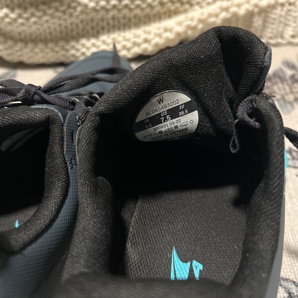 Altra Superior 5 7.5 - Picture 5 of 5